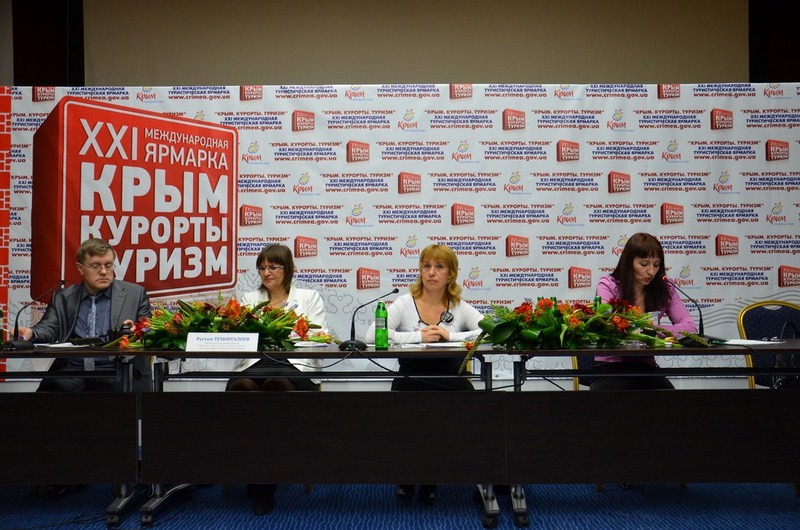На выставке в Ялте презентованы новые туристические маршруты и программы по Крыму (ФОТО)