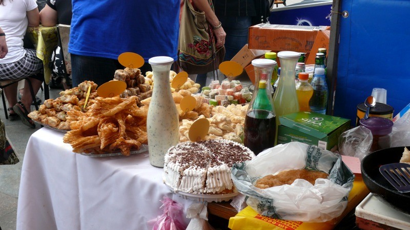 Более двух тысяч туристов собрал «Фестиваль чебуреков» в Ялте