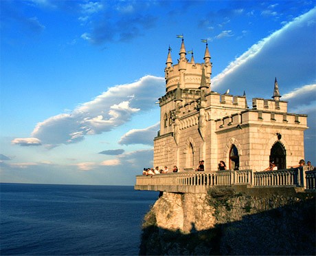 Во дворце «Ласточкино гнездо» покажут «Сокровища Черного моря»