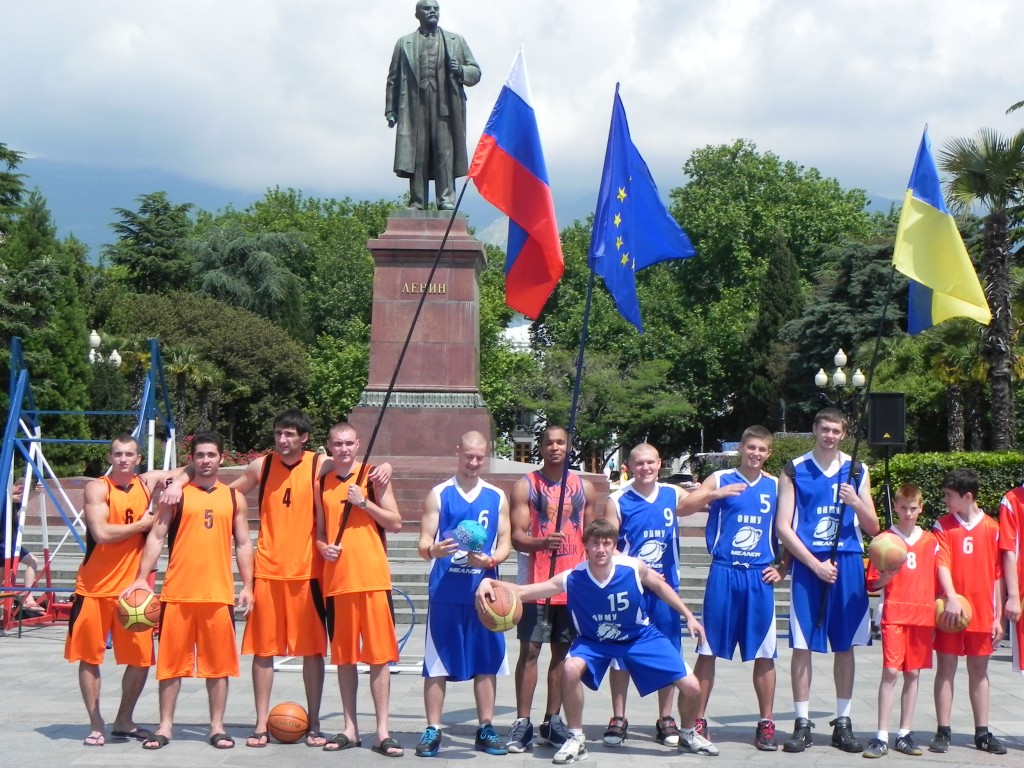 В Ялте состоялся Международный турнир «Кубок Черного моря по баскетболу «3 Х 3»