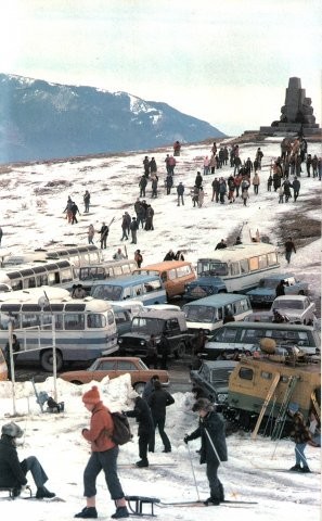 Первая лыжная станция на Ай-Петри была открыта в 1937 г.