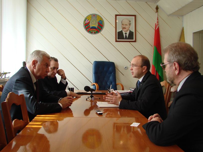 В Минске обсудили вопросы авиасообщения между Беларусью и Крымом (фото)