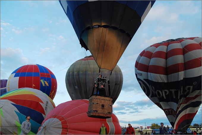 В Феодосии проходит фестиваль «Воздушное братство»