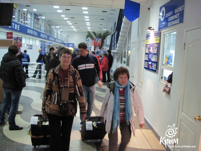 В Крым впервые на лечение прибыла группа туристов из Германии (фото)