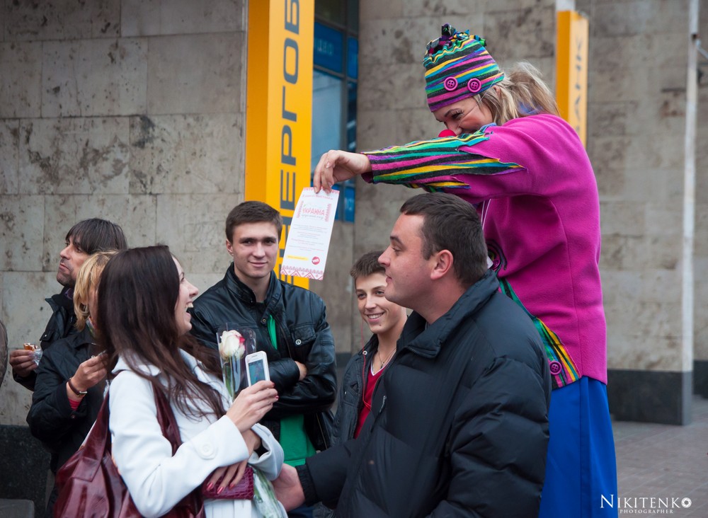На Крещатике стартовала промо-акция курортной выставки «Украина – круглый год 2013» (фото)